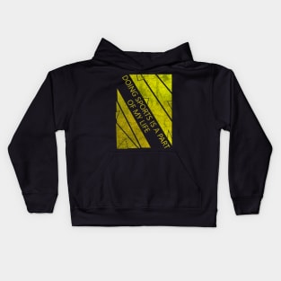 yellow workout T-shirt Kids Hoodie